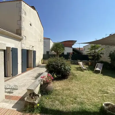 Vaste Maison au Coeur de Fouras