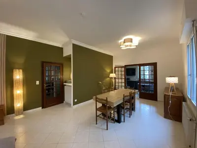 Télévision ou salle de divertissement dans l'établissement Maison Familiale à Fouras: 6 Pers, 95 m², Proche Plage et Centre, Jardin, Tout Confort - FR-1-709-43