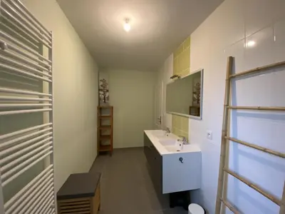 Plan de l'établissement Villa Confortable à Fouras, Proche Mer, 3 Chambres, Terrasse, Jardin, WiFi - FR-1-709-59
