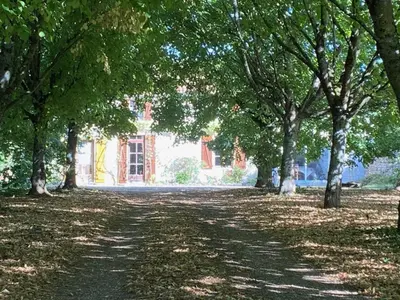 Jardin de l'établissement La touche