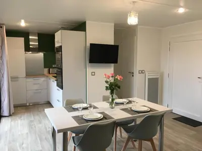 Cuisine ou kitchenette dans l'établissement Granny la vallee des noyers