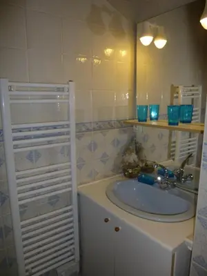 Salle de bains dans l'établissement Le gite du porche