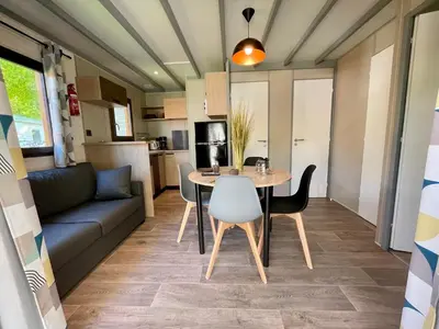 Cuisine ou kitchenette dans l'établissement Camping la Venise Verte