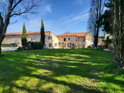 Jardin de l'établissement Au Clos Des Dély-Gîtes 3 étoiles
