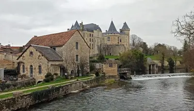 Vue sur la rivière ou le fleuve situé(e) à proximité de la maison de vacances