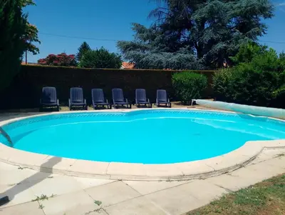 Piscine de l'établissement Maison Aunac ou située à proximité
