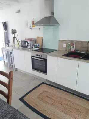 Cuisine ou kitchenette dans l'établissement Appartement duplex 4 personnes