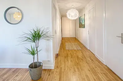 Plan de l'établissement La Pause Douce Cosy à Angoulême - Confort, Lumière et Espace