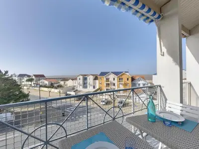 Balcon ou terrasse dans l'établissement Duplex 3 pièces à deux pas de la plage avec parking - 4 pers - FR-1-706-16